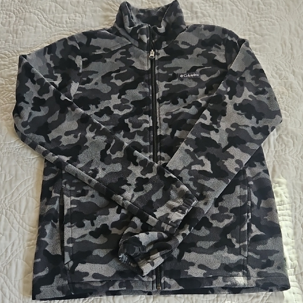 Columbia Black and Gray Camo Jacket